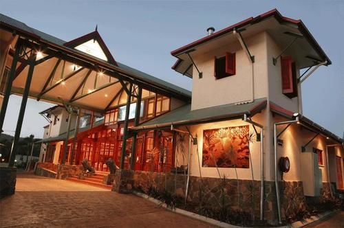Tinaroo Lake Resort Resort